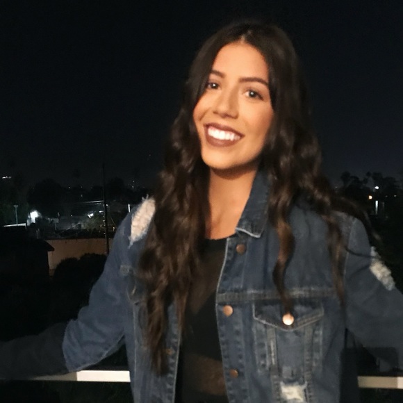 Meet your Posher, Paige - Picture 1 of 1